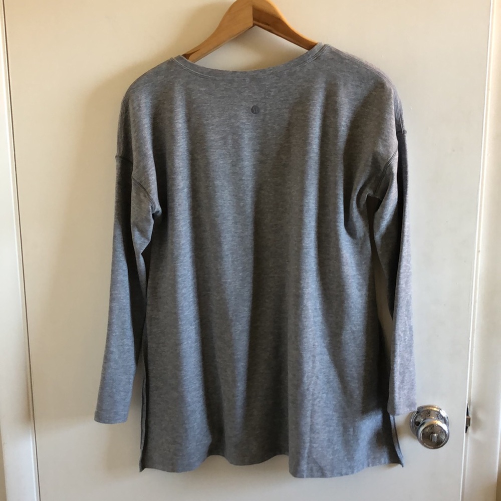 Soft & Basic Lululemon Shirt - image 2